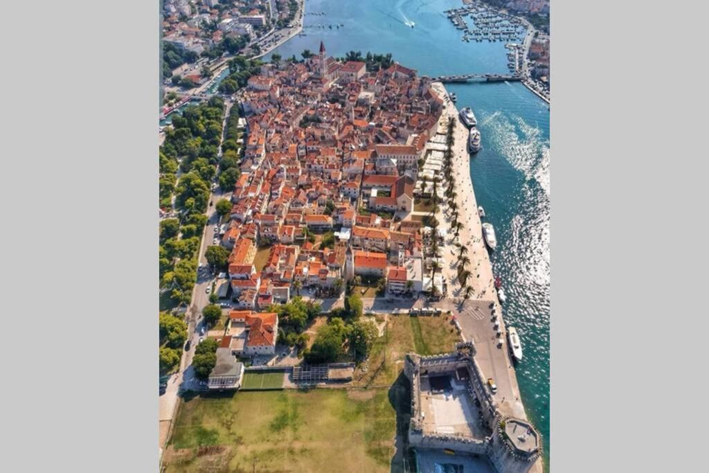 Apartament Oleandar Trogir Zewnętrze zdjęcie