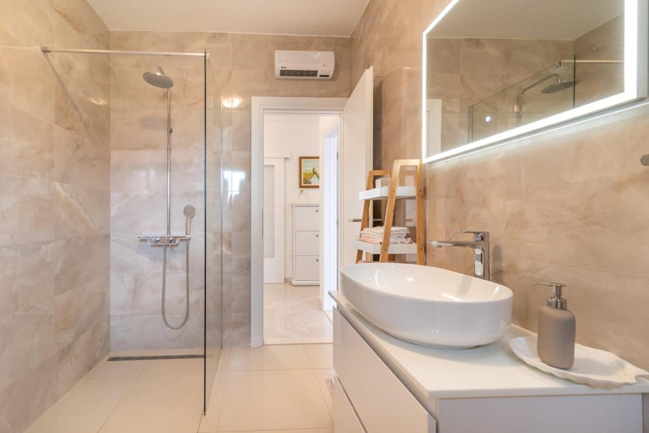 Apartament Oleandar Trogir Zewnętrze zdjęcie