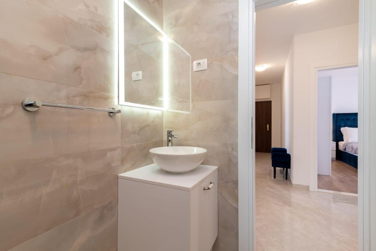 Apartament Oleandar Trogir Zewnętrze zdjęcie