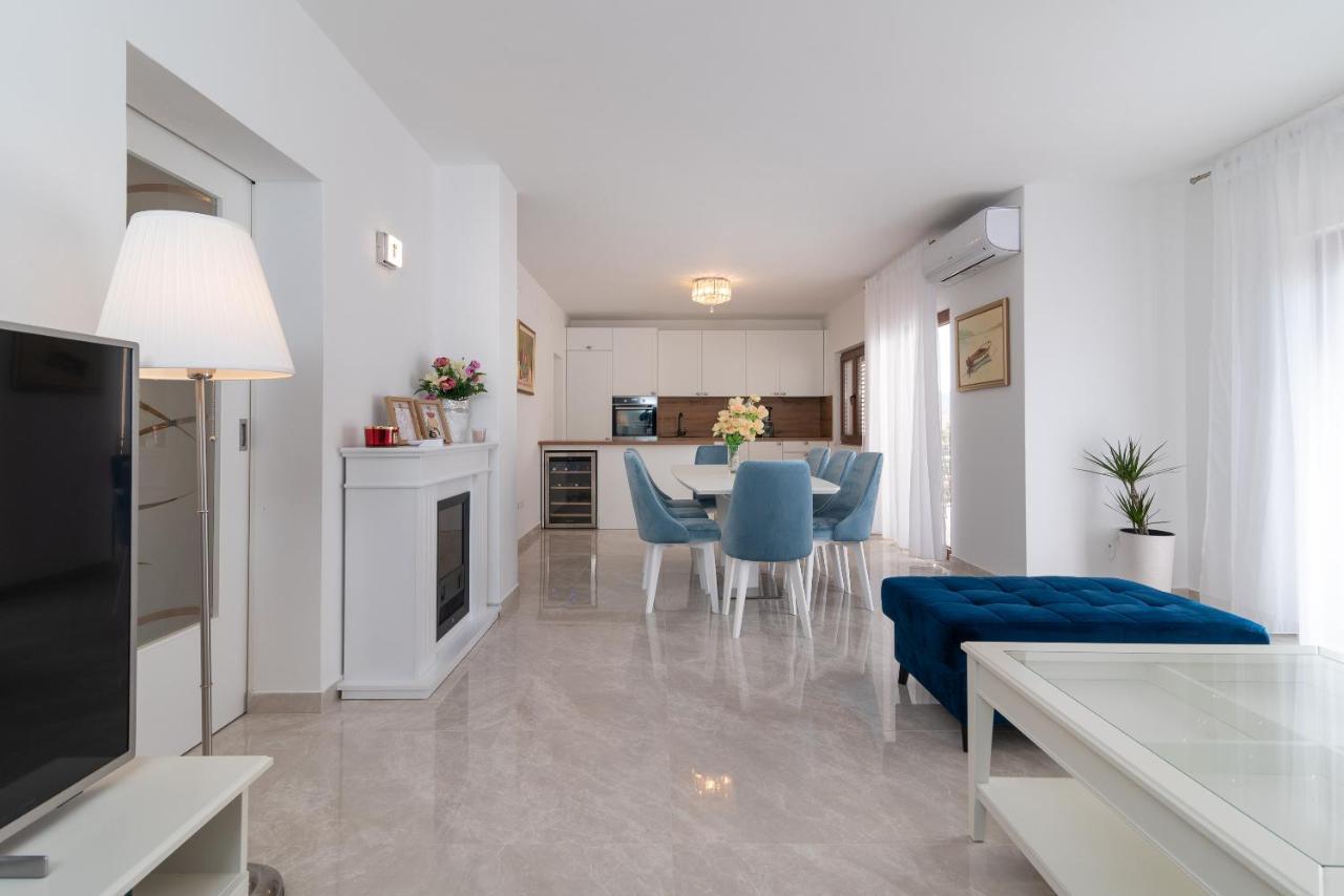 Apartament Oleandar Trogir Zewnętrze zdjęcie